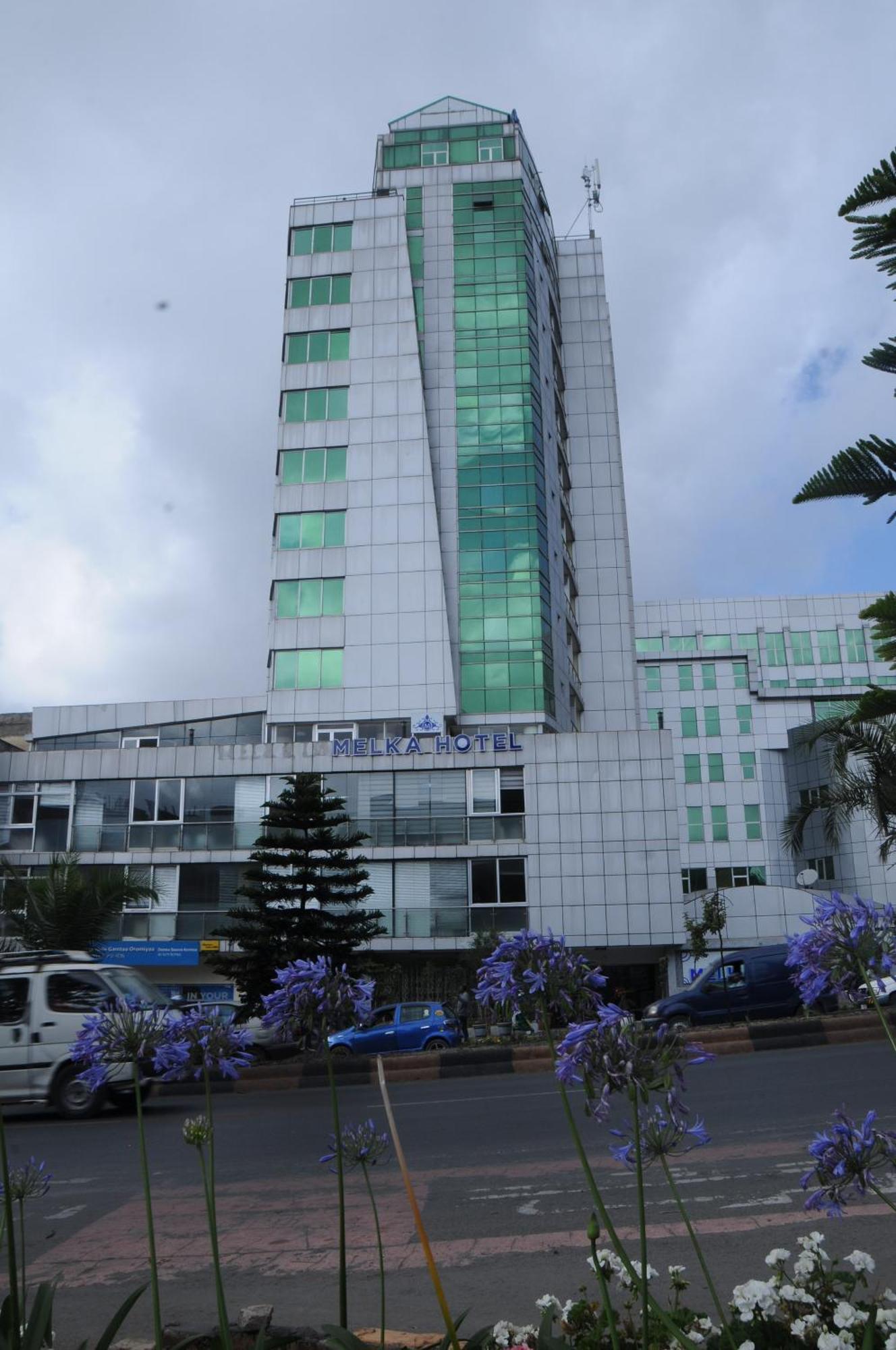 Melka International Hotel Addis Ababa Exterior photo